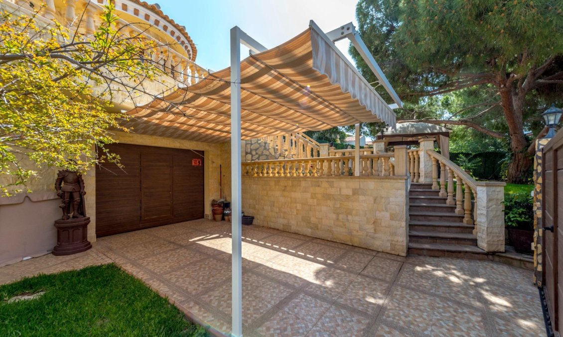 Segunda mano - Villa -
Orihuela Costa - Costa Blanca