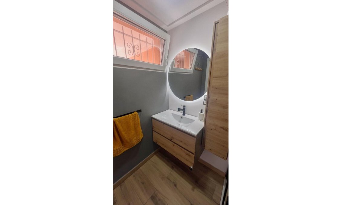 Wiederverkauf - Wohnung -
Torrevieja - La Veleta