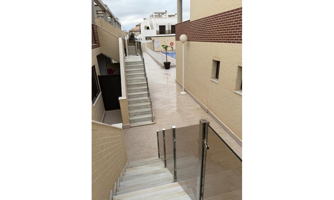Wiederverkauf - Duplex -
Orihuela Costa - Lomas de Cabo Roig
