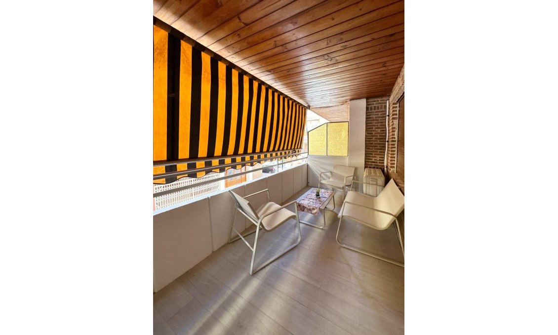 Wiederverkauf - Wohnung -
Torrevieja - El Acequión - Los Náufragos
