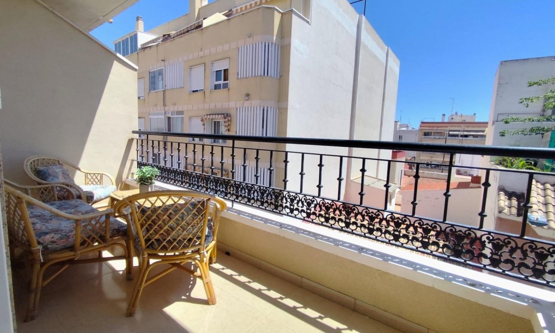 Wiederverkauf - Wohnung -
Torrevieja - Centro