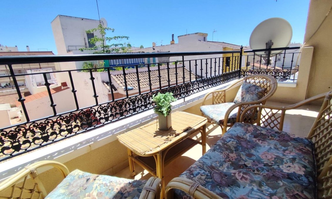 Wiederverkauf - Wohnung -
Torrevieja - Centro