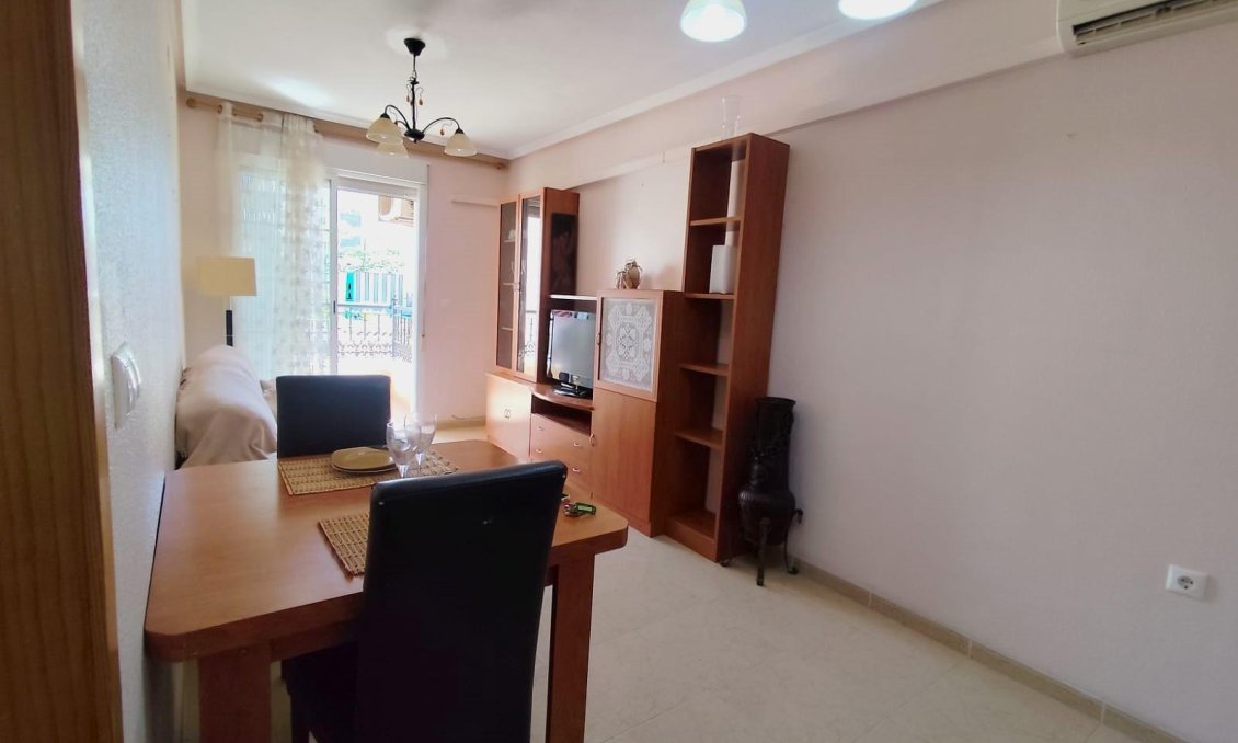 Wiederverkauf - Wohnung -
Torrevieja - Centro