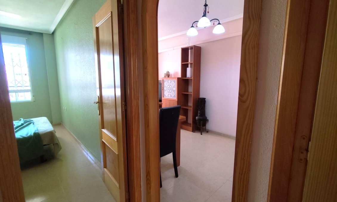 Wiederverkauf - Wohnung -
Torrevieja - Centro