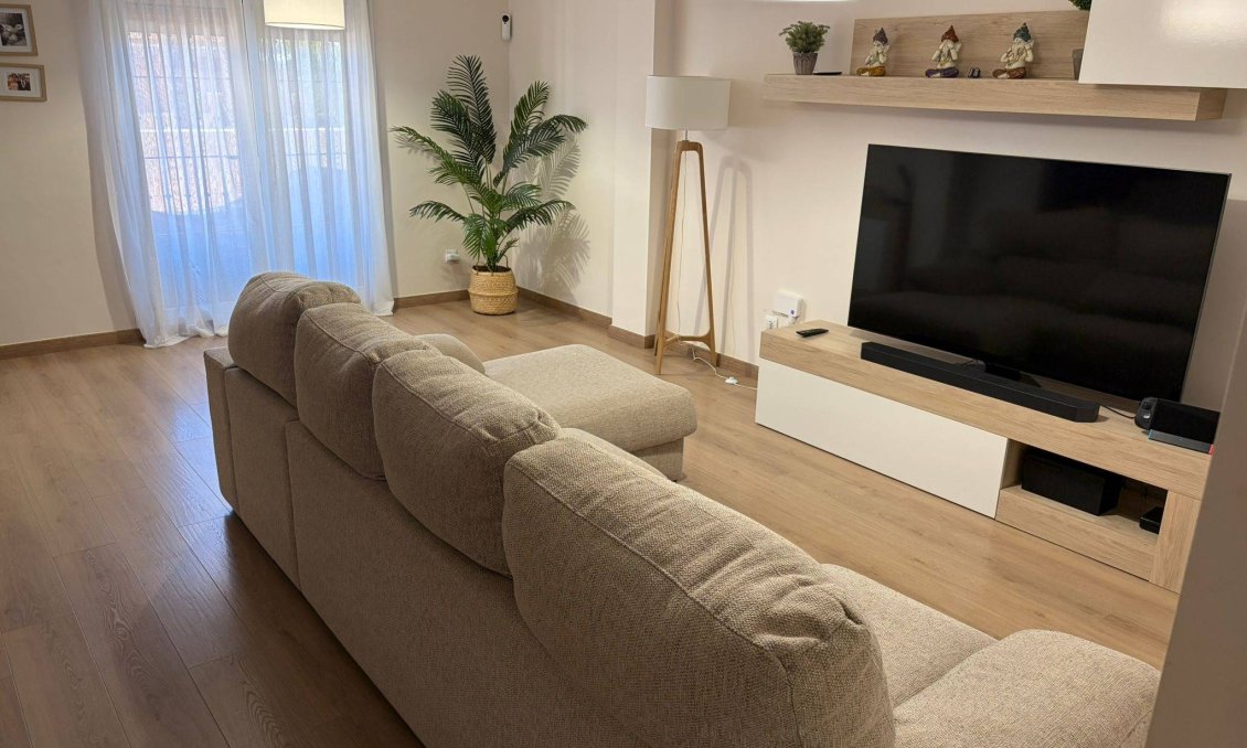 Resale - Townhouse -
San Javier - La Senda Del Recuerdo