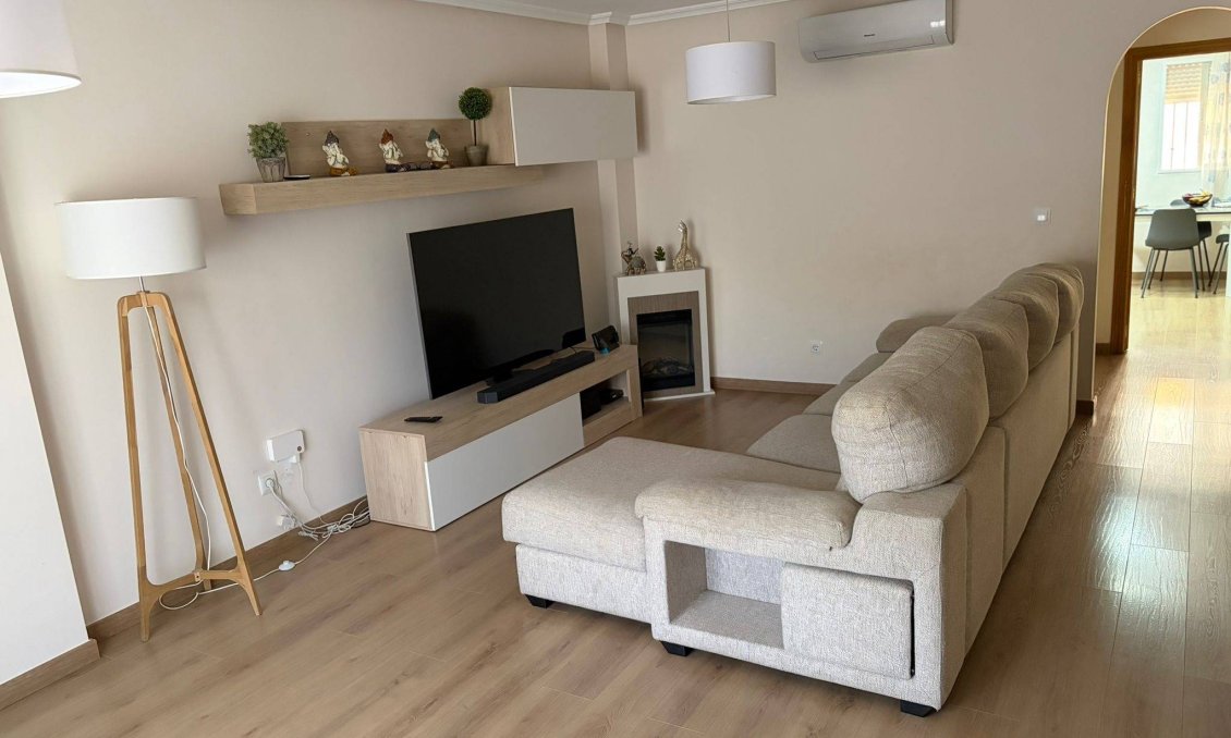 Resale - Townhouse -
San Javier - La Senda Del Recuerdo