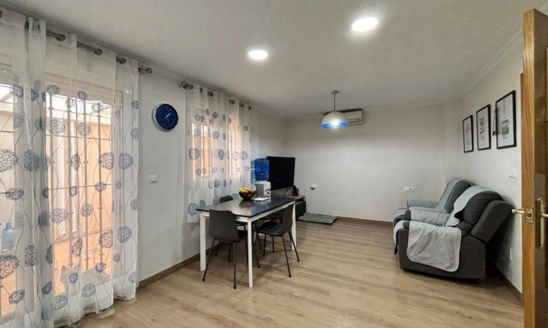 Resale - Townhouse -
San Javier - La Senda Del Recuerdo