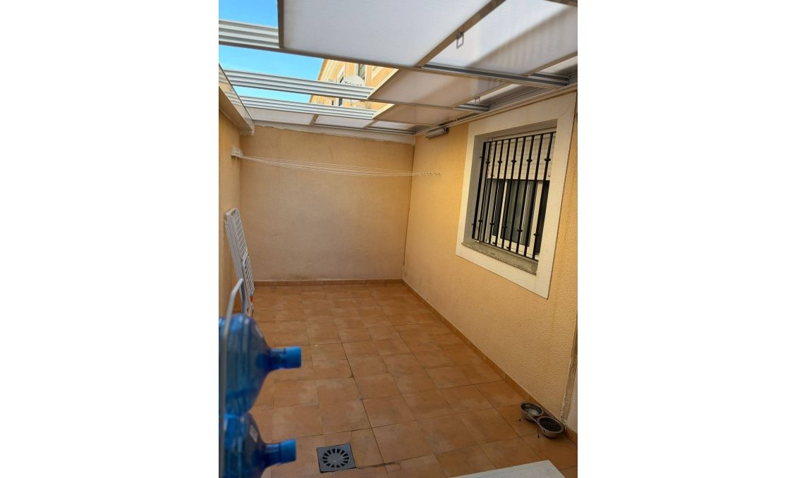 Resale - Townhouse -
San Javier - La Senda Del Recuerdo