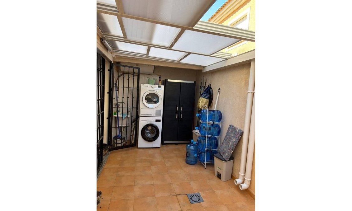 Resale - Townhouse -
San Javier - La Senda Del Recuerdo