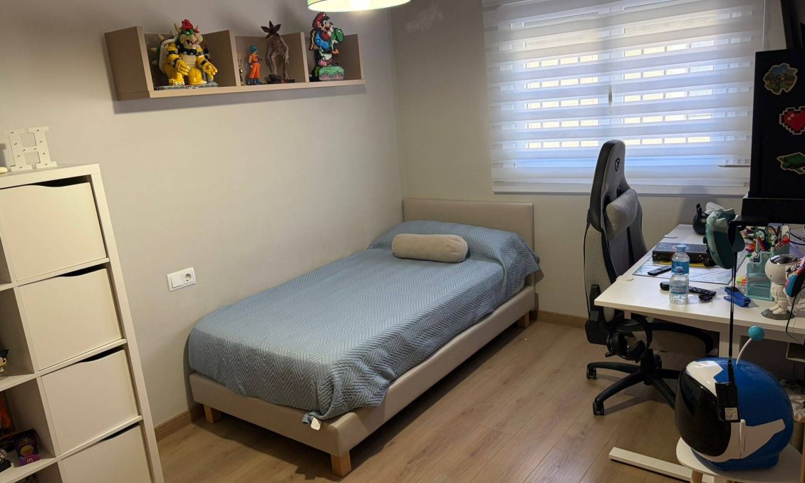 Resale - Townhouse -
San Javier - La Senda Del Recuerdo