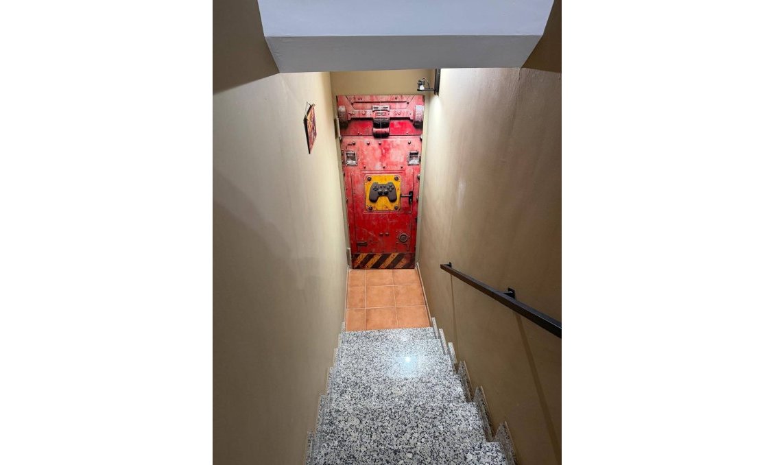Resale - Townhouse -
San Javier - La Senda Del Recuerdo