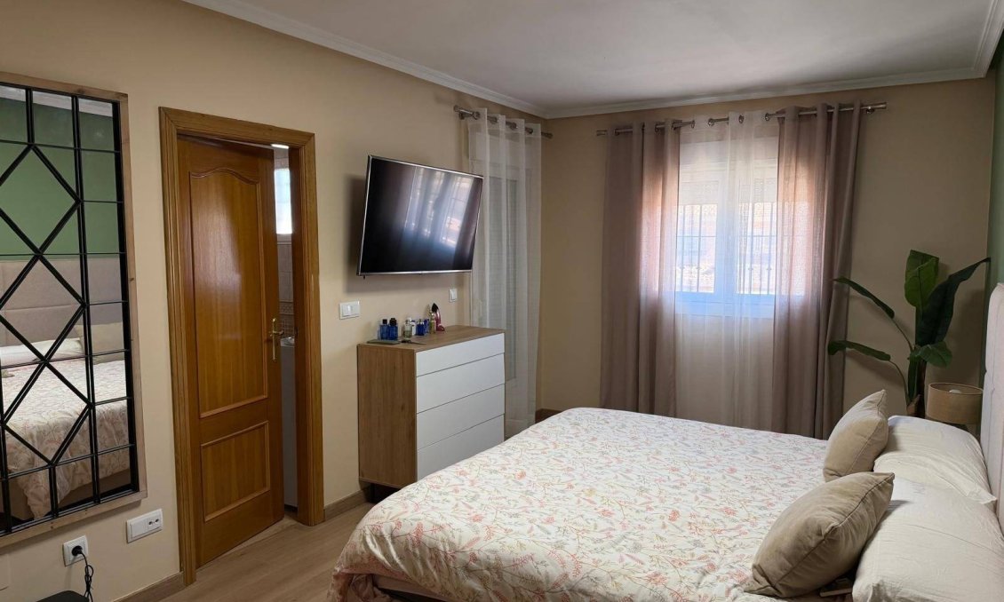Resale - Townhouse -
San Javier - La Senda Del Recuerdo
