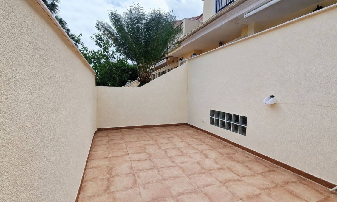 Resale - Townhouse -
San Javier - La Senda Del Recuerdo