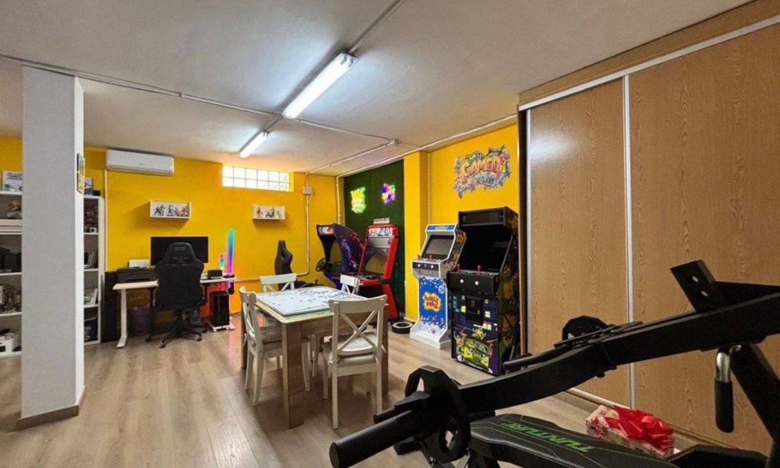 Resale - Townhouse -
San Javier - La Senda Del Recuerdo
