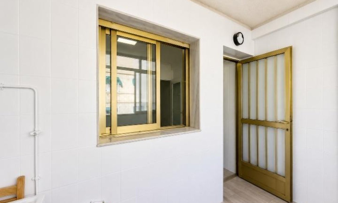 Wiederverkauf - Wohnung -
Torrevieja - Acequion