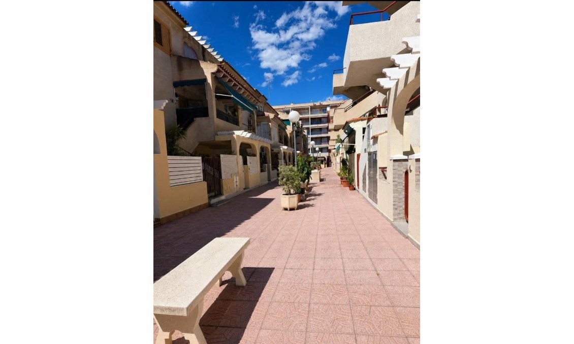 Wiederverkauf - Wohnung -
Torrevieja - Acequion