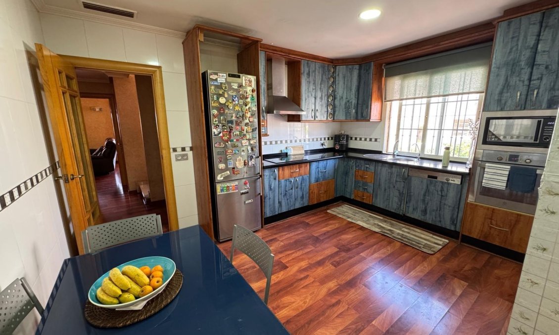 Wiederverkauf - Villa -
Torrevieja - Zona Los Frutales