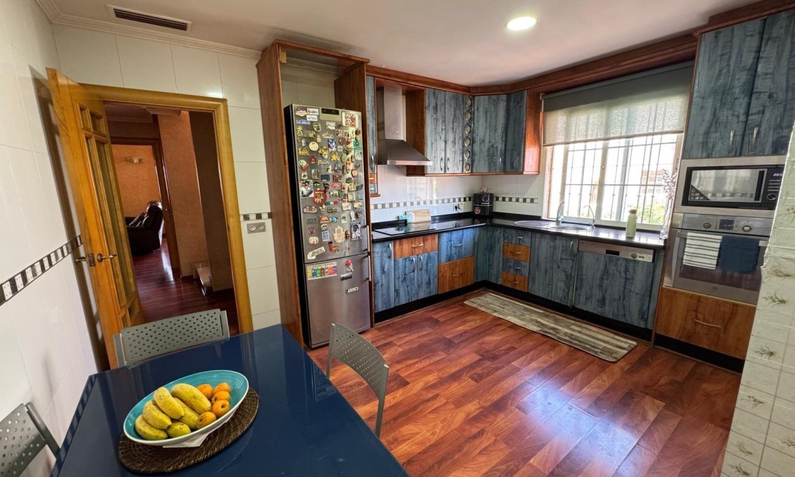 Wiederverkauf - Villa -
Torrevieja - Zona Los Frutales