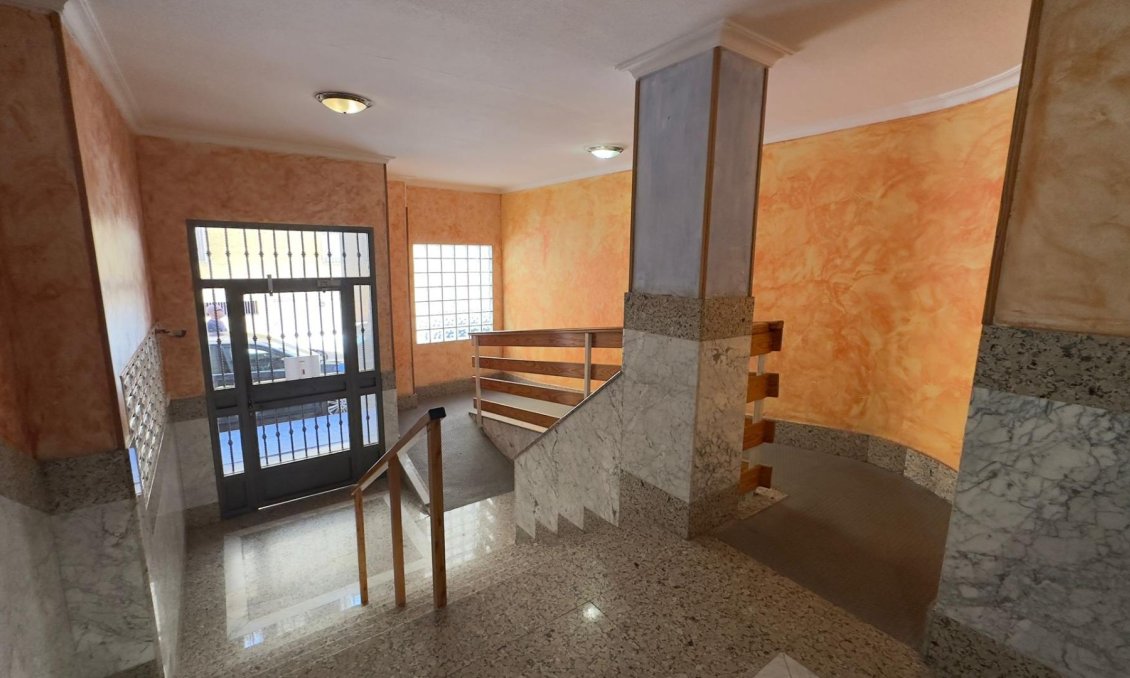 Wiederverkauf - Wohnung -
Torrevieja - Acequion