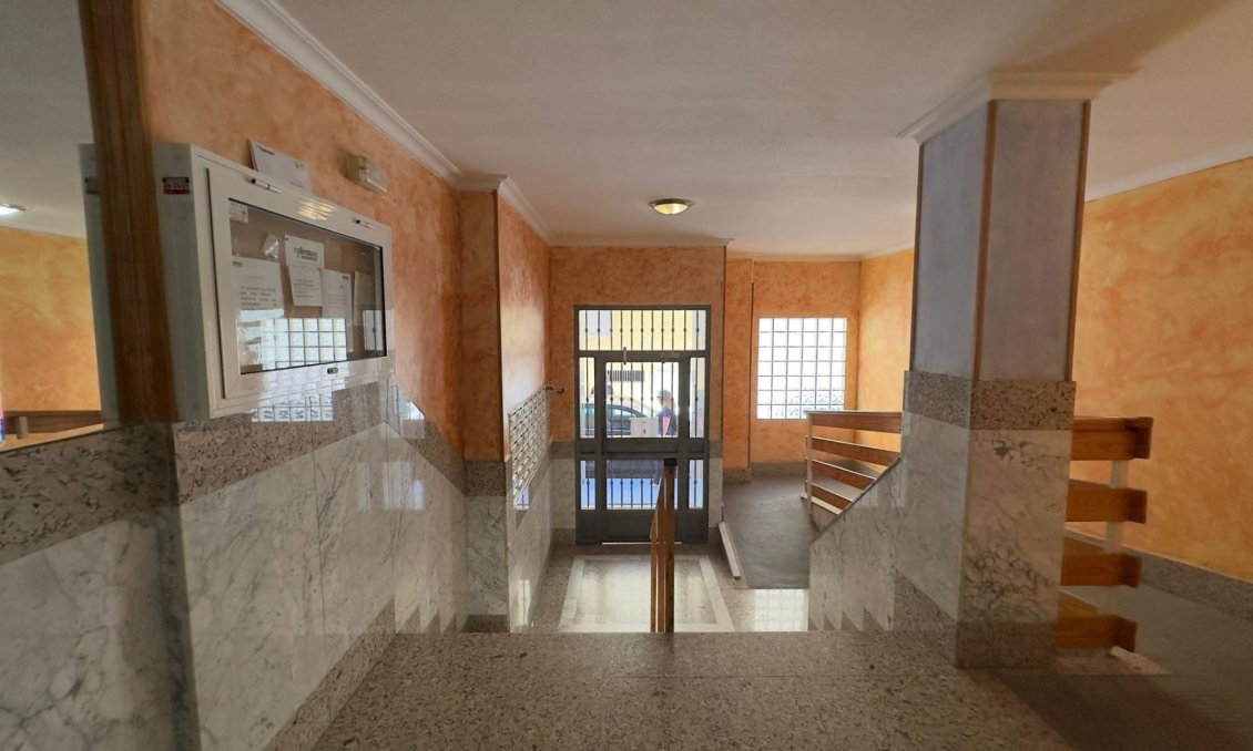 Wiederverkauf - Wohnung -
Torrevieja - Acequion