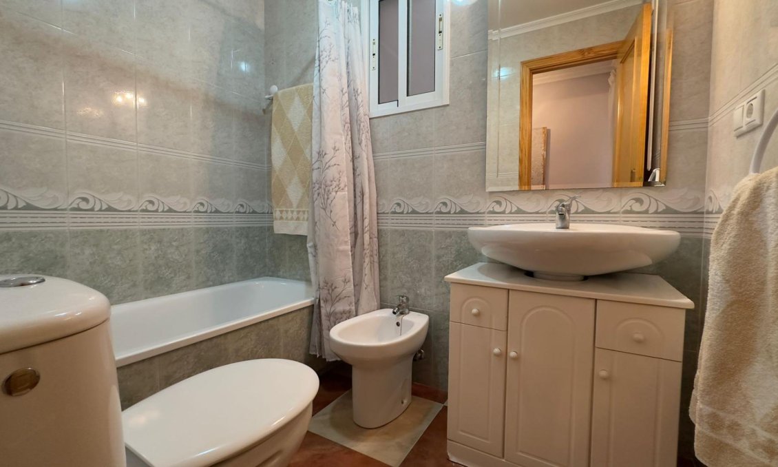 Wiederverkauf - Wohnung -
Torrevieja - Acequion