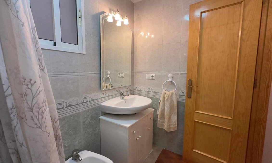 Wiederverkauf - Wohnung -
Torrevieja - Acequion