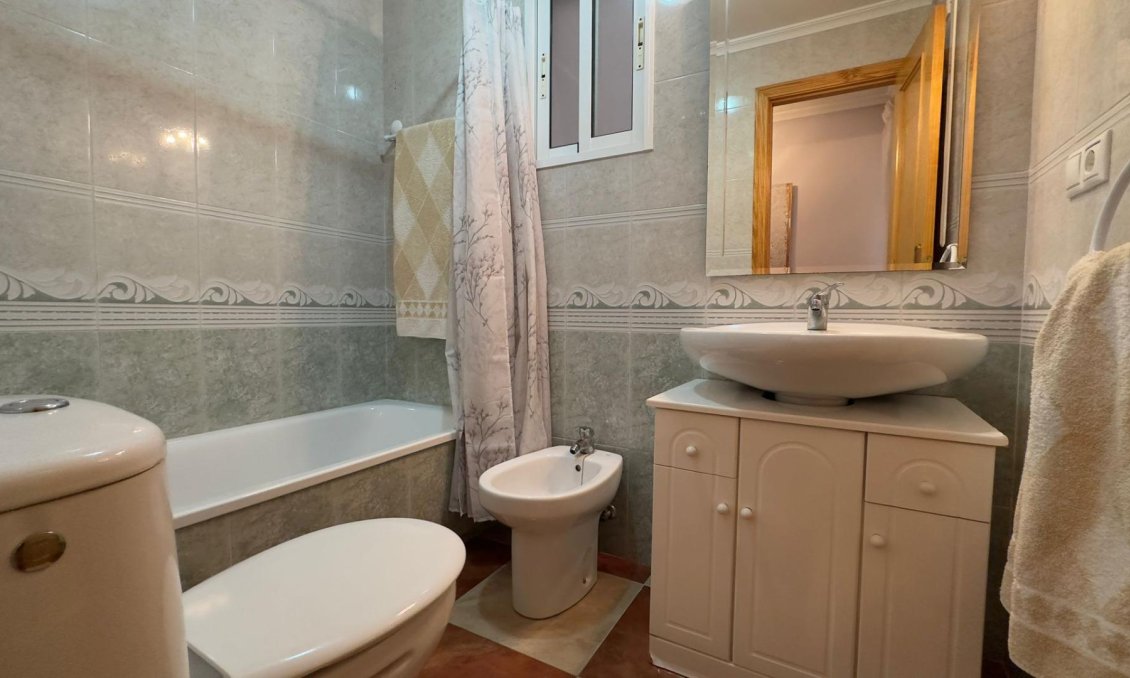 Wiederverkauf - Wohnung -
Torrevieja - Acequion
