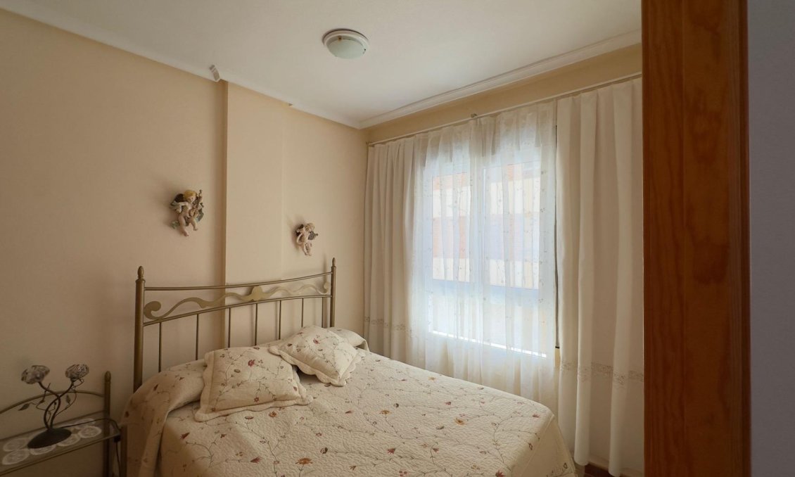 Wiederverkauf - Wohnung -
Torrevieja - Acequion