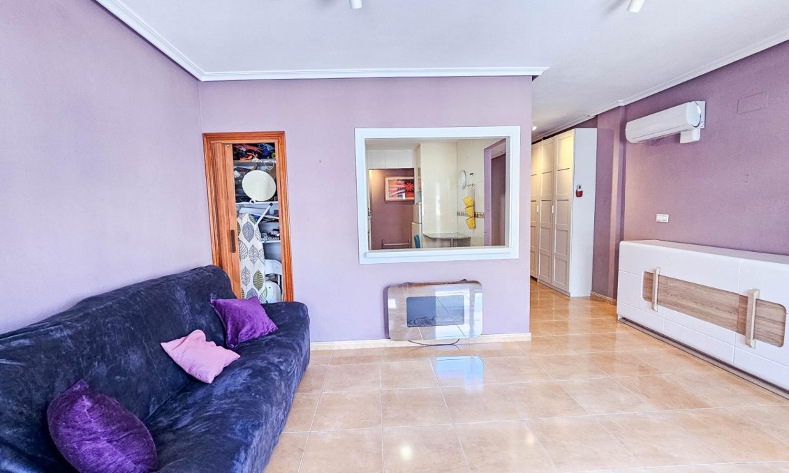 Wiederverkauf - Wohnung -
Torrevieja - PARQUE DE LAS NACIONES