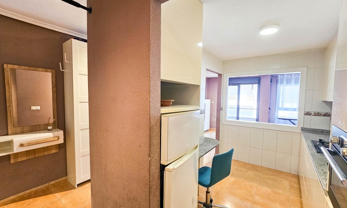 Wiederverkauf - Wohnung -
Torrevieja - PARQUE DE LAS NACIONES