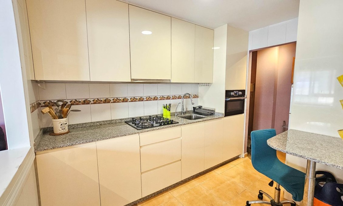 Wiederverkauf - Wohnung -
Torrevieja - PARQUE DE LAS NACIONES