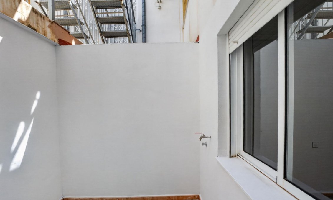 Wiederverkauf - Wohnung -
Torrevieja - El Limonar