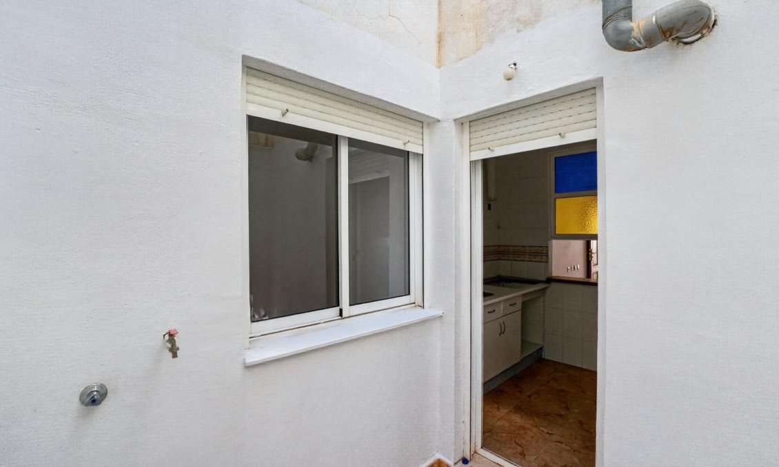 Wiederverkauf - Wohnung -
Torrevieja - El Limonar