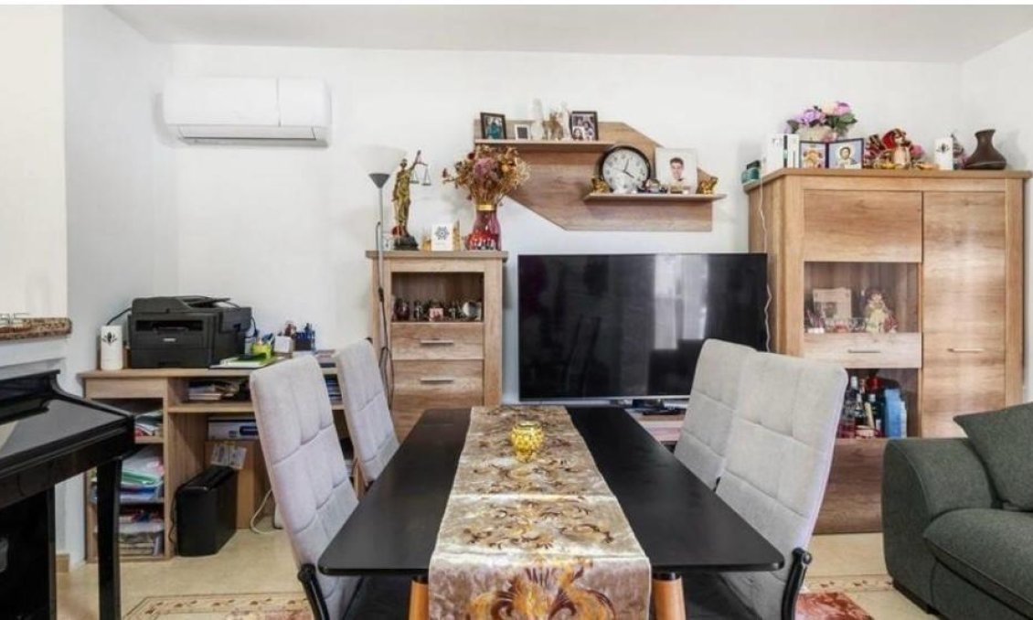 Resale - Duplex -
San Miguel de Salinas - Las Filipinas