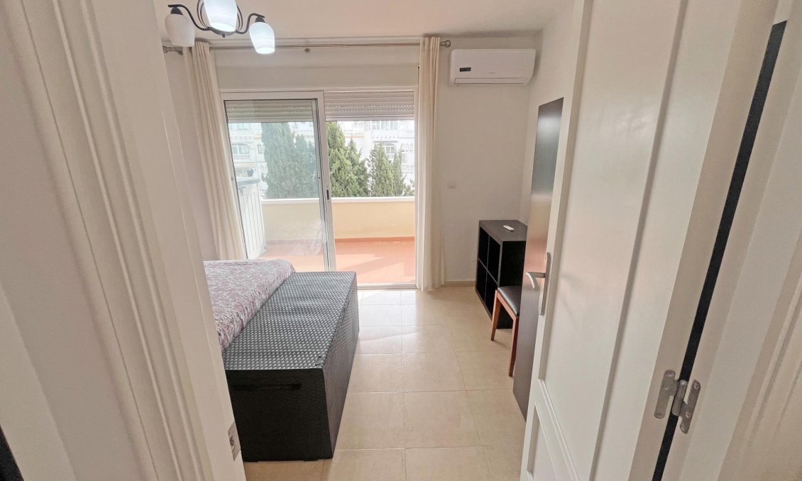 Resale - Duplex -
San Miguel de Salinas - Las Filipinas