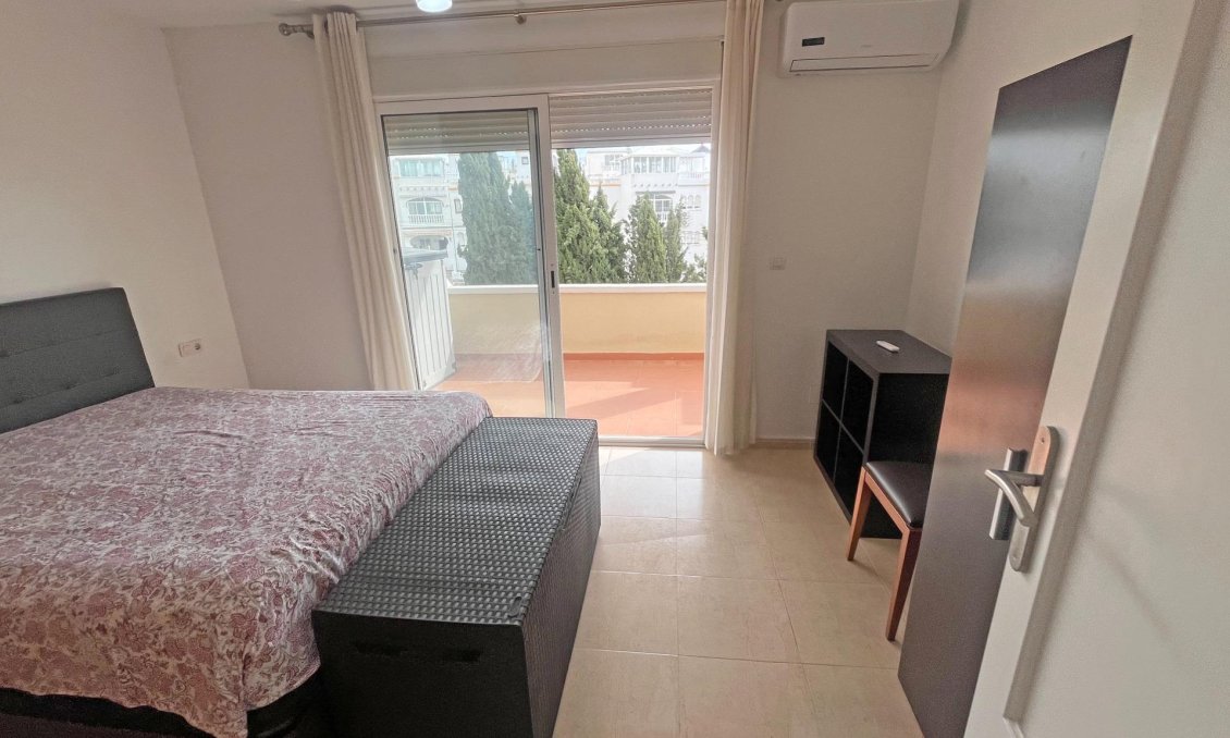 Resale - Duplex -
San Miguel de Salinas - Las Filipinas