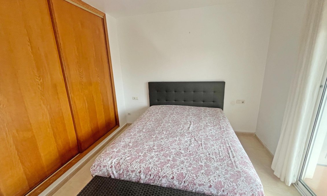 Resale - Duplex -
San Miguel de Salinas - Las Filipinas