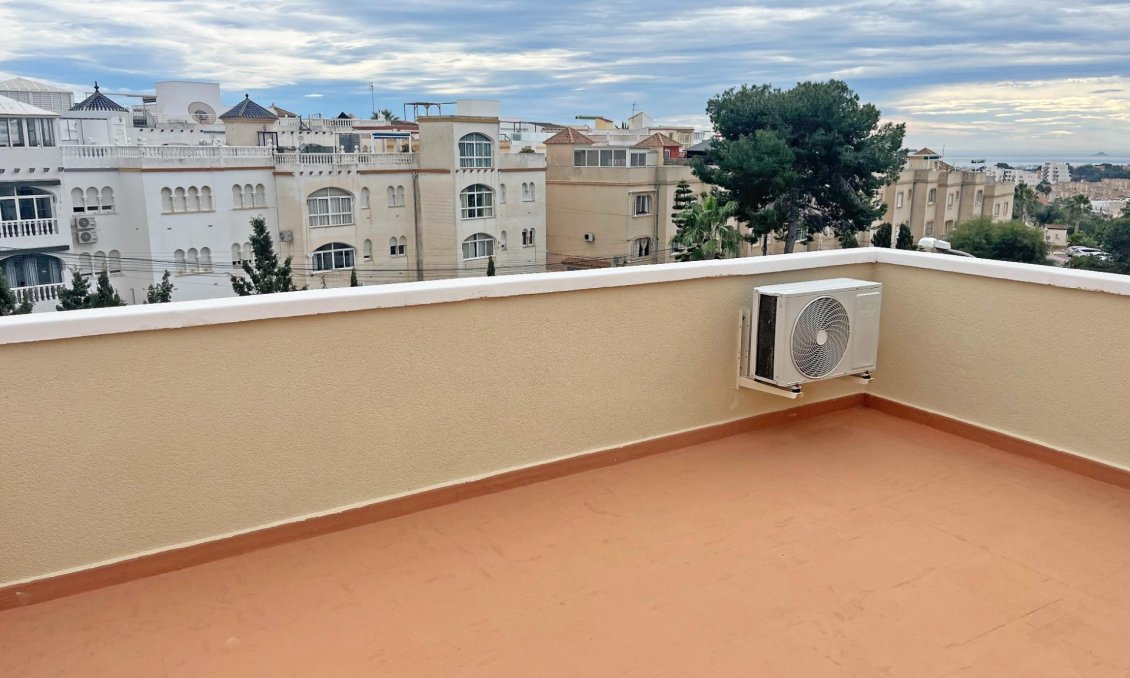 Resale - Duplex -
San Miguel de Salinas - Las Filipinas