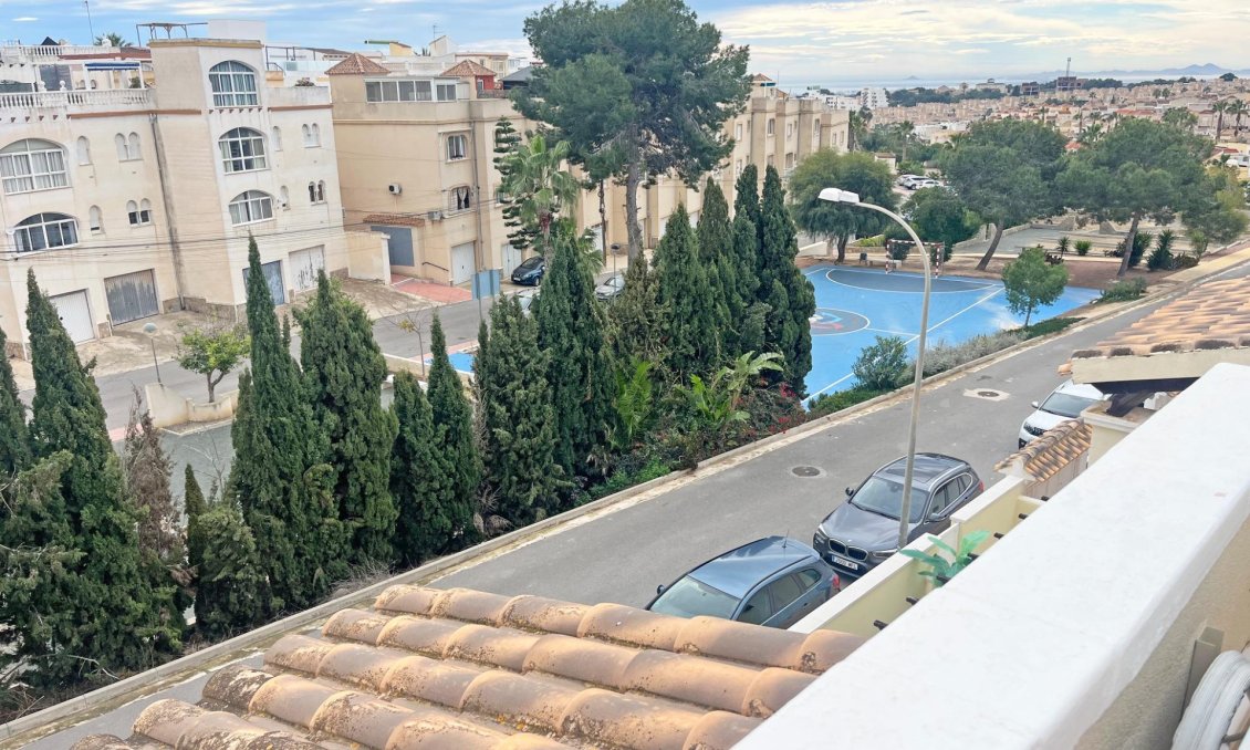 Resale - Duplex -
San Miguel de Salinas - Las Filipinas