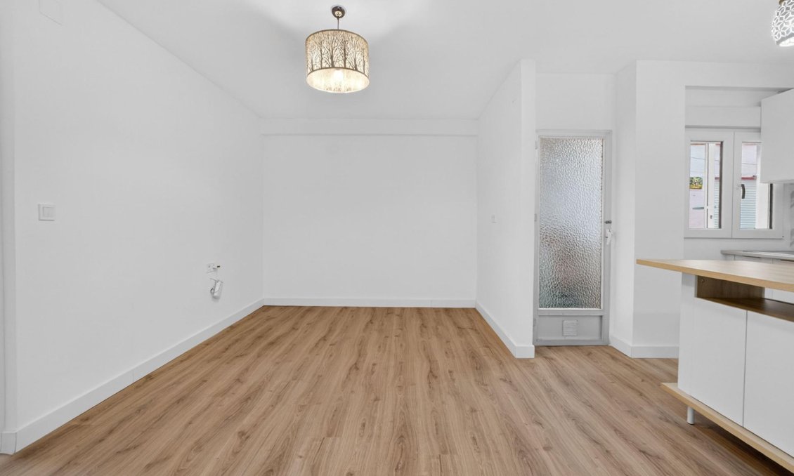 Wiederverkauf - Wohnung -
Torrevieja - Centro