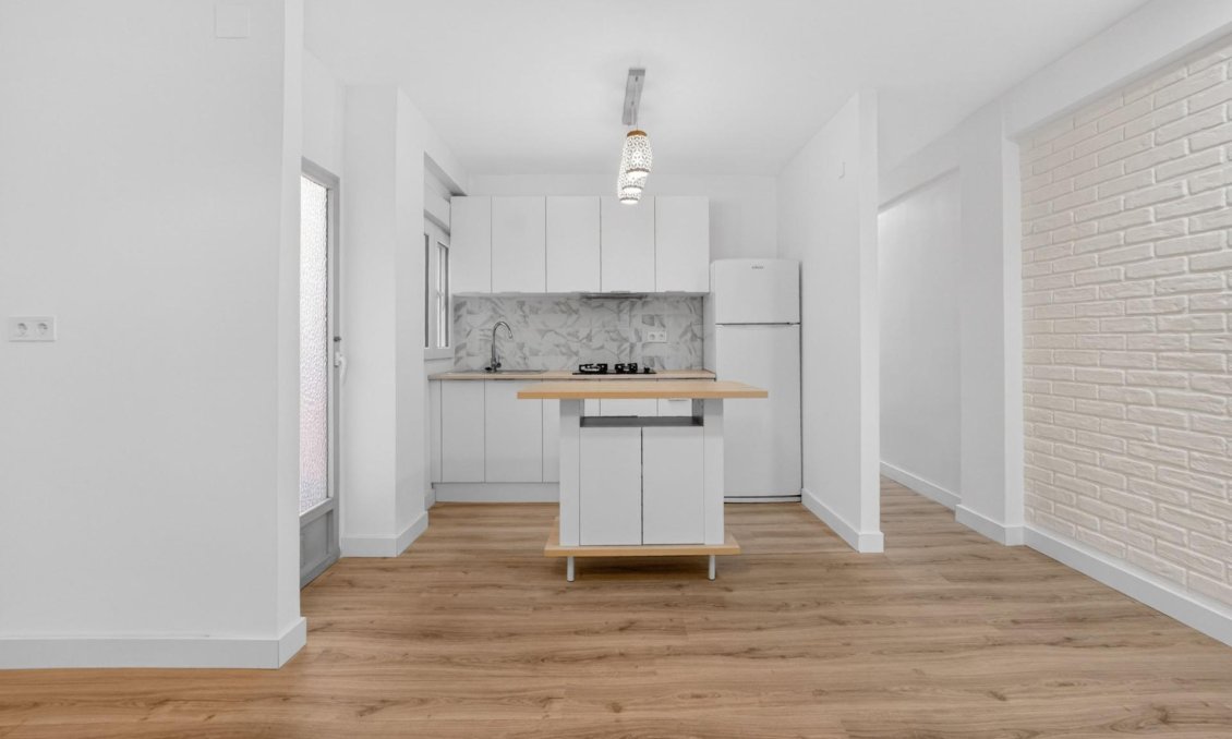 Wiederverkauf - Wohnung -
Torrevieja - Centro