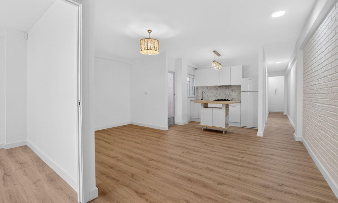 Wiederverkauf - Wohnung -
Torrevieja - Centro