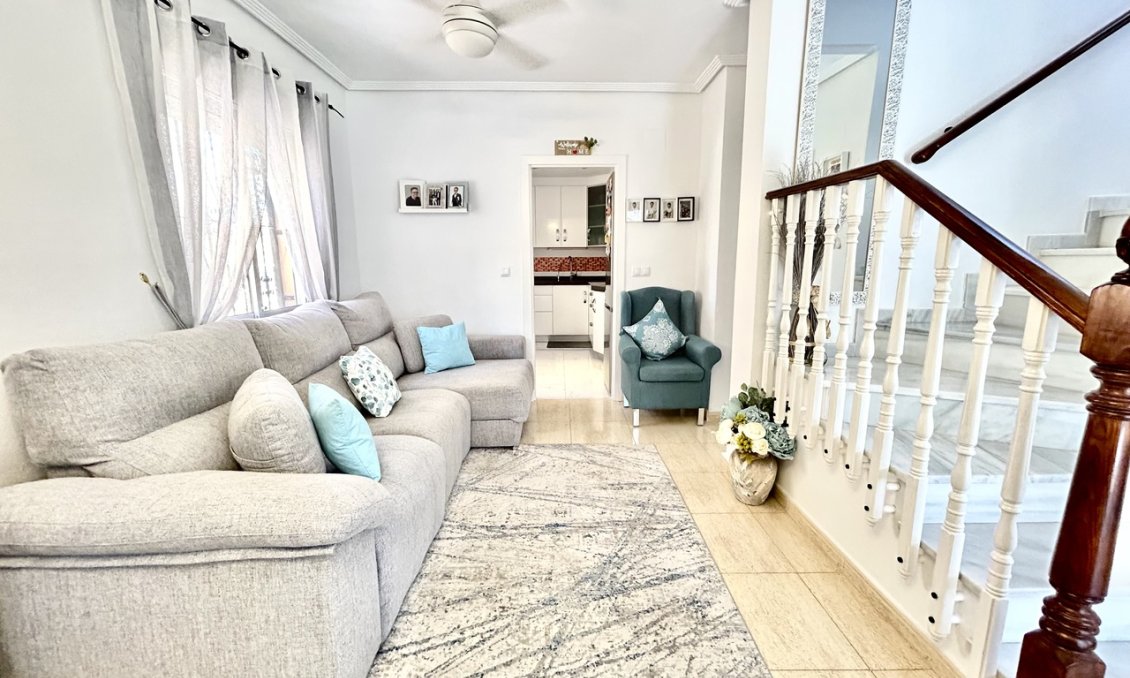 Resale - Villa -
Los Balcones - Costa Blanca