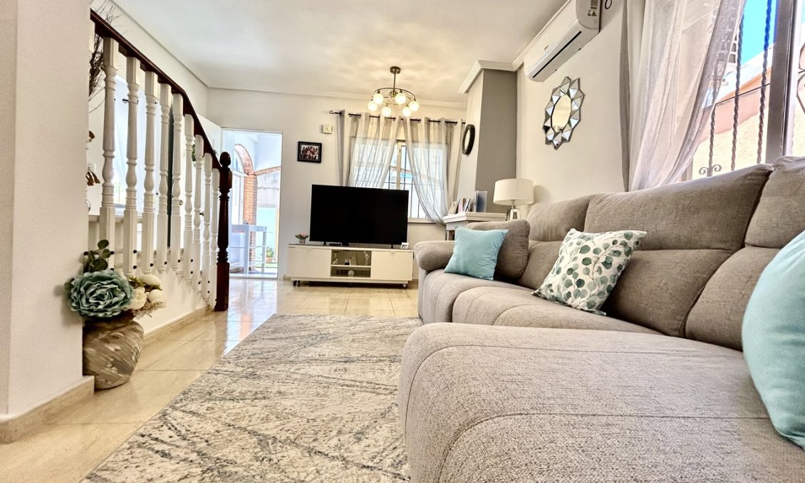 Resale - Villa -
Los Balcones - Costa Blanca
