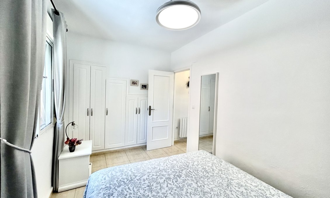 Resale - Villa -
Los Balcones - Costa Blanca