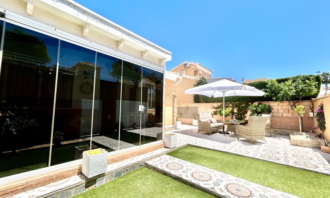 Resale - Villa -
Los Balcones - Costa Blanca