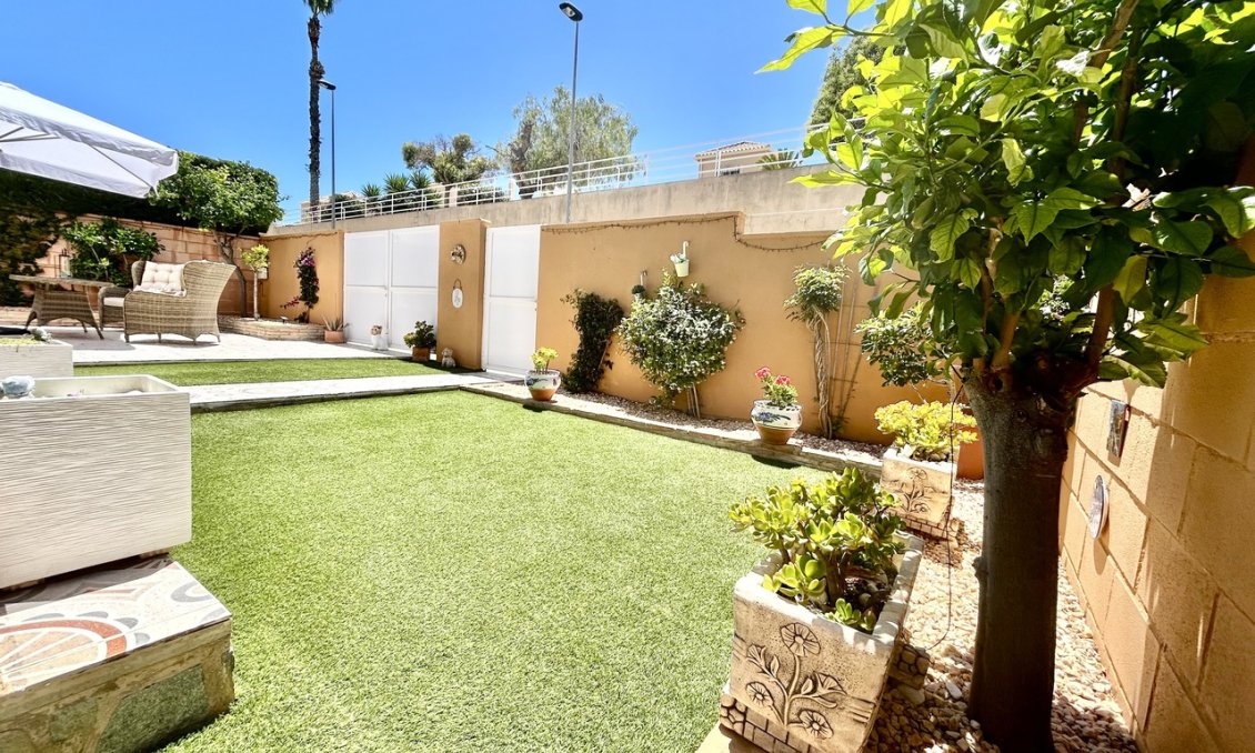 Resale - Villa -
Los Balcones - Costa Blanca