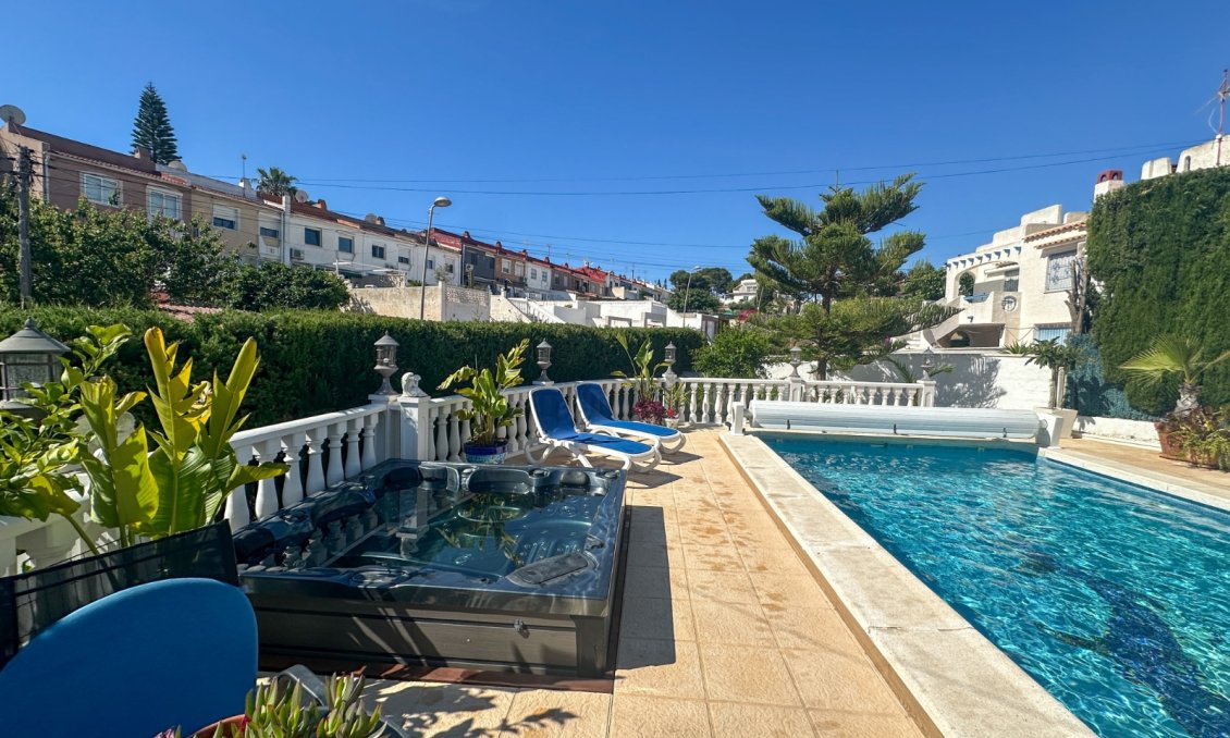 Resale - Townhouse -
Torrevieja - Costa Blanca