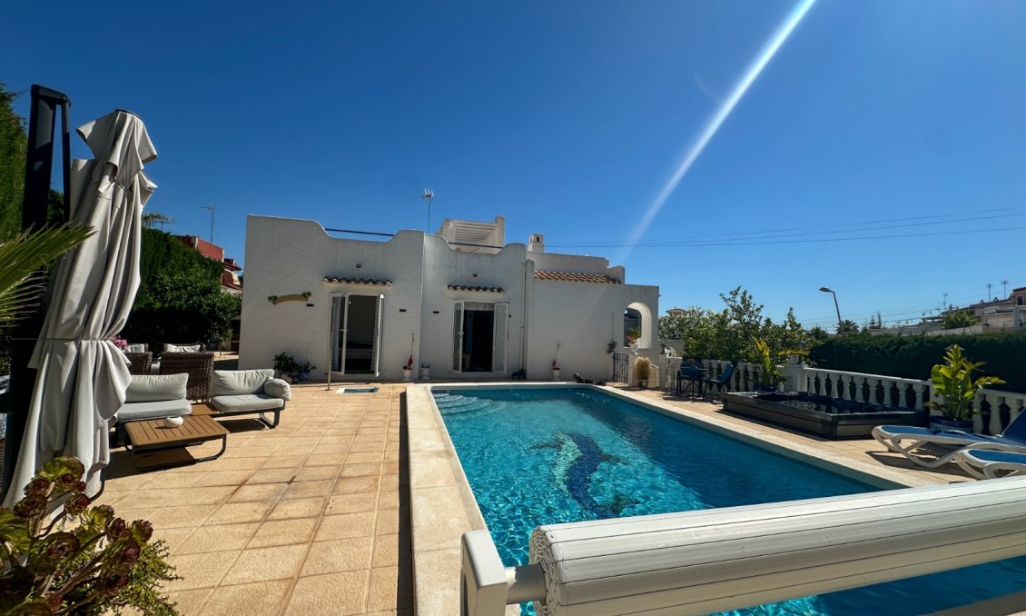 Resale - Townhouse -
Torrevieja - Costa Blanca