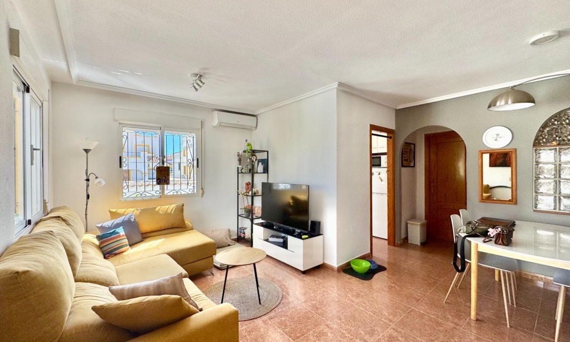 Resale - Townhouse -
Orihuela Costa - Los Altos
